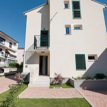 Mila Apartamento *