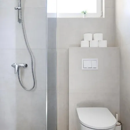 Mila Daire Sveti Filip i Jakov