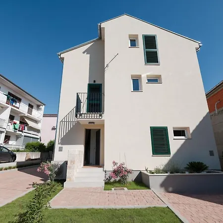Mila Apartment Sveti Filip i Jakov