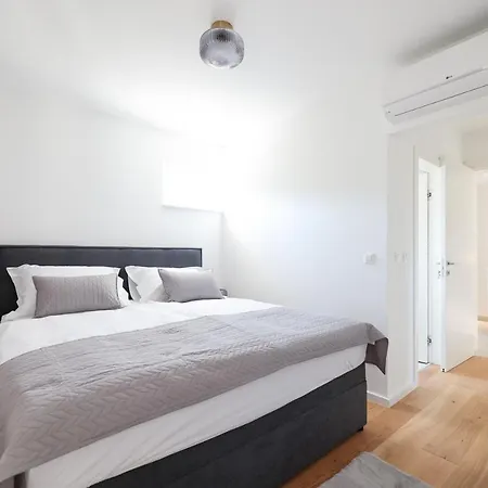 Mila Sveti Filip i Jakov